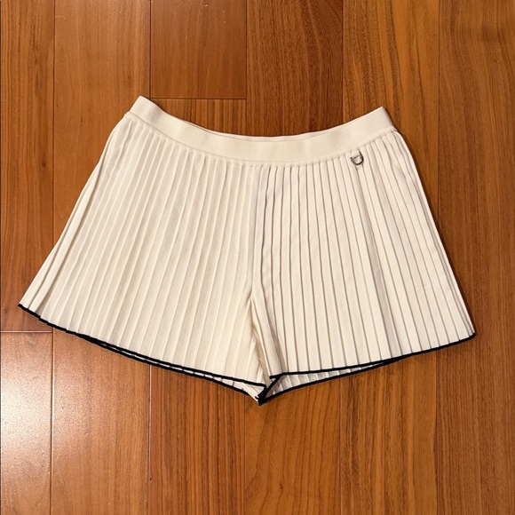 Jacquemus Cream Pleated Women's Skorts
